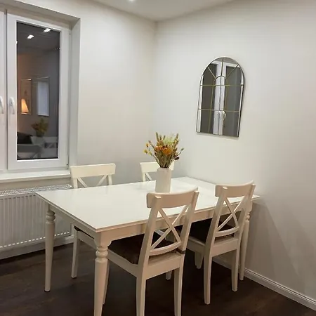 Villa Wohnen Im Reihenhaus Auf Zeit In Luebeck Extérieur photo