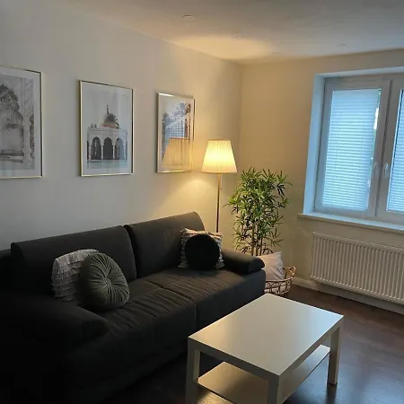 Villa Wohnen Im Reihenhaus Auf Zeit In Luebeck Extérieur photo